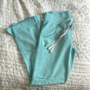 Aqua figs Livingston scrubs XXS/P